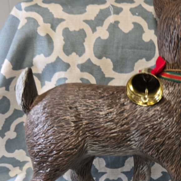 Hand painted ceramic Christmas Reindeer with bell - Picture 3 of 6